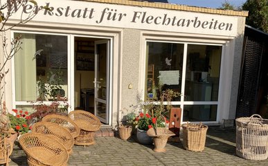 Außenansicht der Werkstatt für Flechtarbeiten/Korb-Werner.